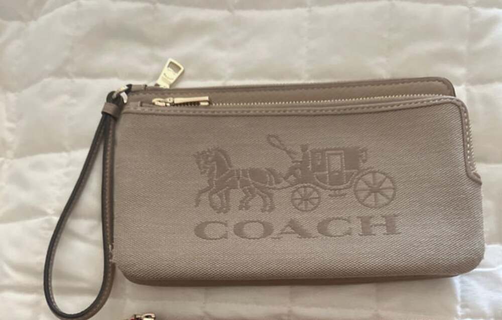 Coach Horse And Carriage Large Double Zip Wristlet Beige
